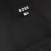 Ryggsäck i konstläder med reflekterande detaljer