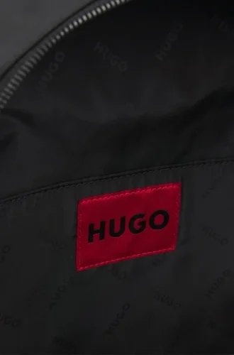 Ryggsäck med staplat logo i twill