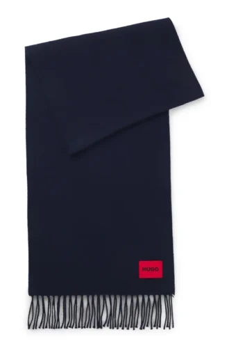 Scarf med tvinnade fransar i ulltwill