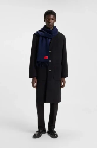 Scarf med tvinnade fransar i ulltwill