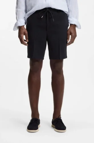 Shorts i linneblandning med modern passform