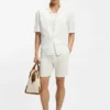 Shorts i linneblandning med modern passform