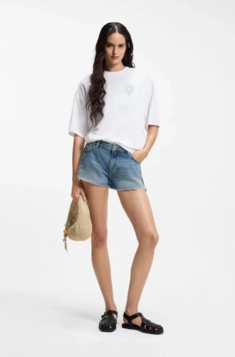 Shorts i normal passform i blå denim