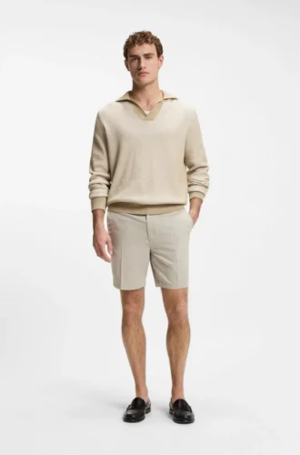 Shorts i stretchbomull med modern passform