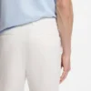 Shorts med modern passform i stretchig bomullstwill Shorts med modern passform i stretchig bomullstwill