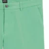 Shorts med modern passform i stretchig bomullstwill Shorts med modern passform i stretchig bomullstwill