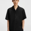 Skjorta i oversized-passform i twill av ullblandning Skjorta i oversized-passform i twill av ullblandning