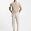 Slim fit-byxor i en stretchig bomullsblandning Slim fit-byxor i en stretchig bomullsblandning