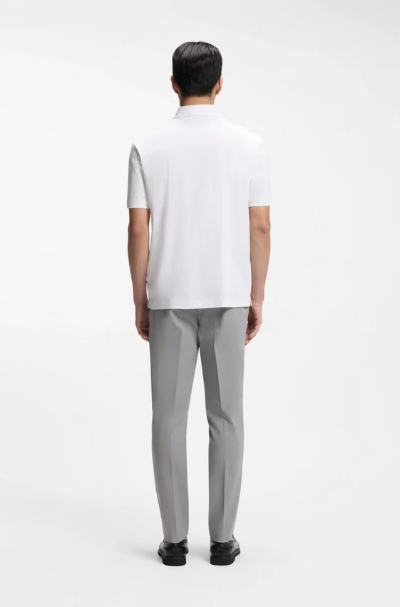 Slim fit-byxor i en stretchig bomullsblandning Slim fit-byxor i en stretchig bomullsblandning