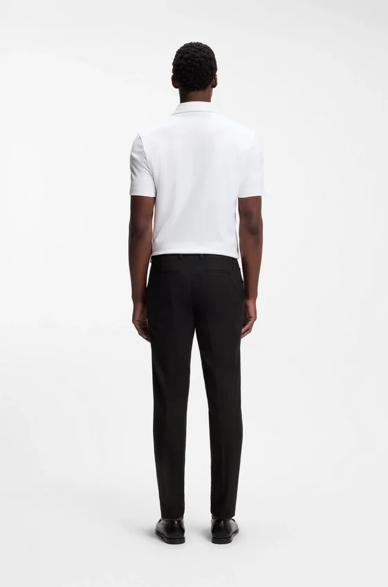 Slim fit-byxor i en stretchig bomullsblandning Slim fit-byxor i en stretchig bomullsblandning
