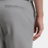 Slim fit-byxor i en stretchig bomullsblandning Slim fit-byxor i en stretchig bomullsblandning