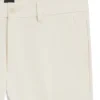 Slim fit-byxor i en stretchig bomullsblandning Slim fit-byxor i en stretchig bomullsblandning