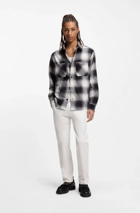 Slim fit-byxor i stretchig bomullsgabardin Slim fit-byxor i stretchig bomullsgabardin