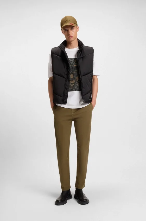 Slim fit-byxor i stretchig bomullsgabardin Slim fit-byxor i stretchig bomullsgabardin