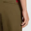 Slim fit-byxor i stretchig bomullsgabardin Slim fit-byxor i stretchig bomullsgabardin