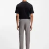 Slim fit-byxor i vattenavvisande stretchtyg Slim fit-byxor i vattenavvisande stretchtyg