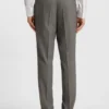 Slim fit-kostym och tre delar i stretchigt sharkskin