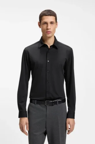 Slim fit-skjorta i funktionsstretch och strukturerad jersey