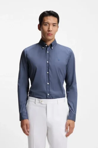 Slim fit-skjorta i poplin av bomullsblandning