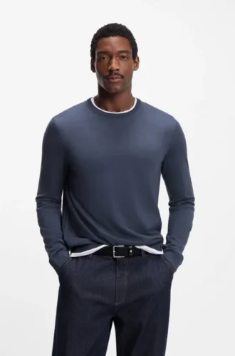 Slim fit-tröja i merinoull