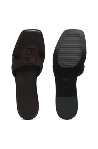 Slip-ons i mocka med broderat Double B-monogram