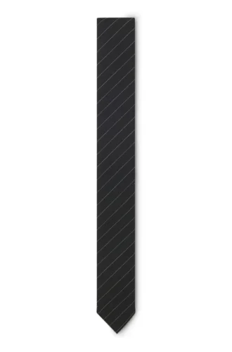 Slipsar med diagonala ränder