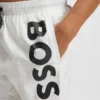 Snabbtorkande badshorts med vertikalt logotryck