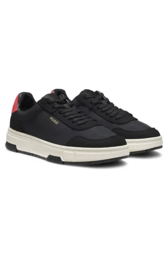 Sneakers i färgblock med logodetalj