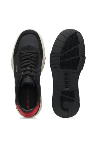 Sneakers i färgblock med logodetalj