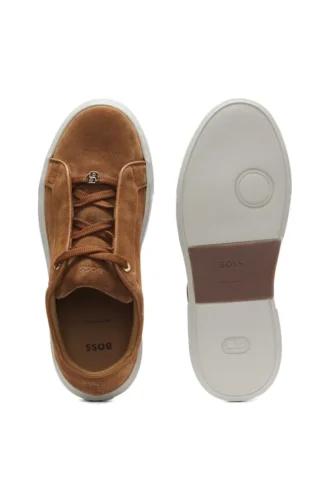 Sneakers i mocka med dold kilklack