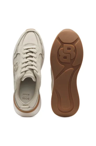sneakers i mocka med double b monogram 2 3 330x500 - Sneakers i mocka med Double B-monogram