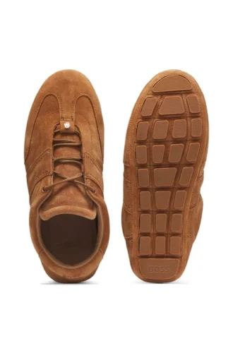 Sneakers i mocka med Double B-monogram