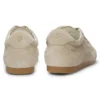 Sneakers i mocka med logodetaljer