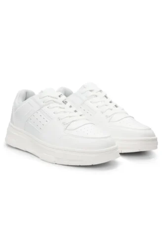 Sneakers med mesh-detaljer i konstläder