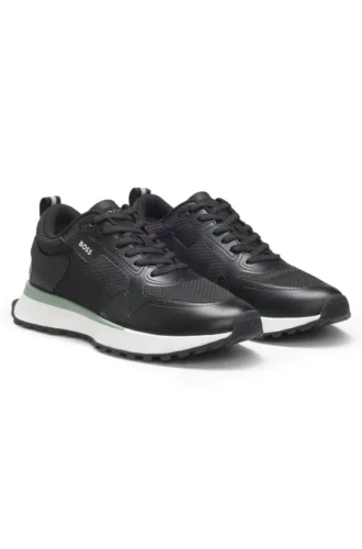 Sneakers med meshdetaljer i blandade material
