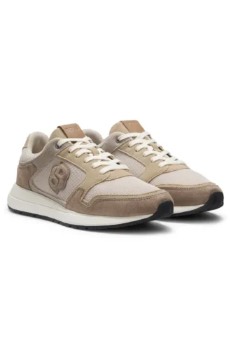 Sneakers med mocka-detaljer och Double B-monogram