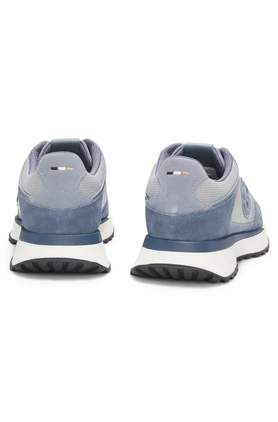 Sneakers med mocka-detaljer och Double B-monogram Sneakers med mocka-detaljer och Double B-monogram