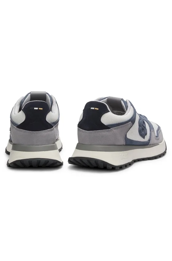 Sneakers med mocka-detaljer och Double B-monogram Sneakers med mocka-detaljer och Double B-monogram
