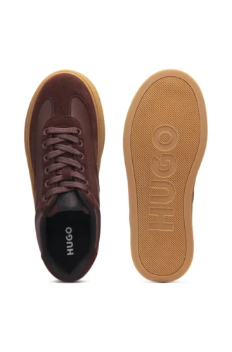 Sneakers med mocka-detaljer och låg profil