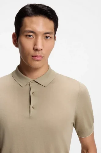 Stickad poloshirt i siden och bomull