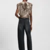 Svarta jeans med ballongben i styv denim