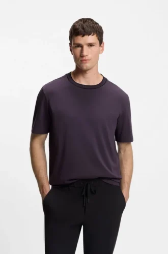 T-shirt i bomull med logotyp och rund hals