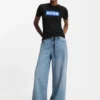 T-shirt i bomull med smal passform och blått boxlogotyp