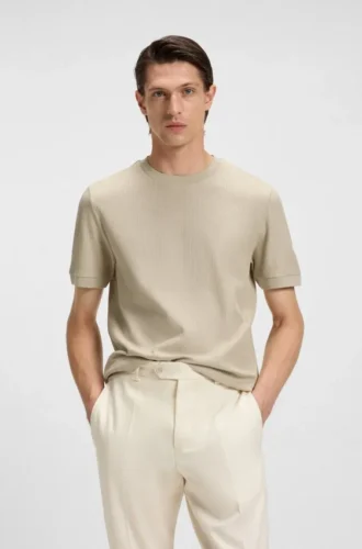 T-shirt i regular fit i strukturerad bomull