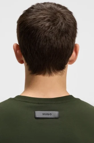 T-shirt i smal passform med merceriserad bomull