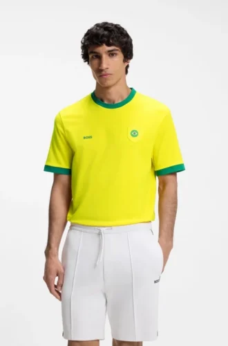 T-shirt i stretchbomull med landsflagga och logotyp