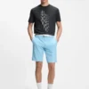 T-shirt med geometriskt mönster i stretchbomull T-shirt med geometriskt mönster i stretchbomull