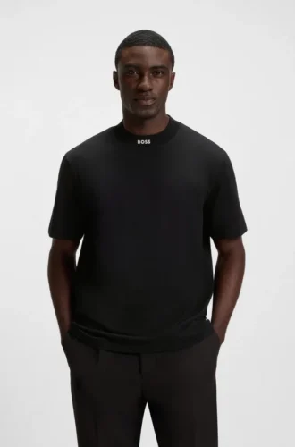 T-shirt med logotyp på kragen i stretchbomull