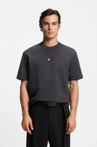 T-shirt med staplat logo i bomullsblandning