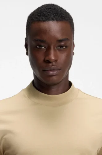 T-shirt med ståkrage och smal passform i stretchbomull